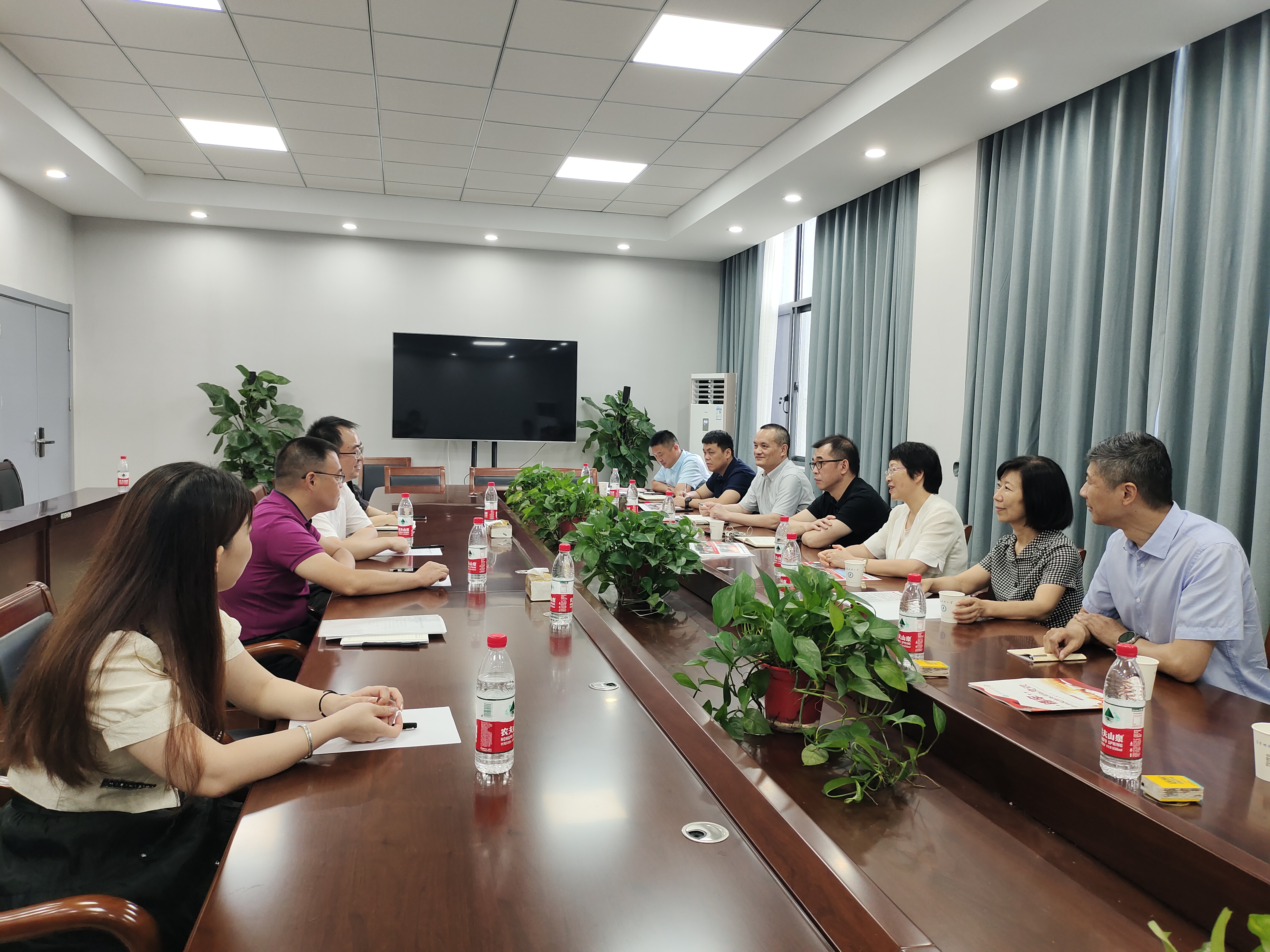 1689920248622350.jpg 0.jpg