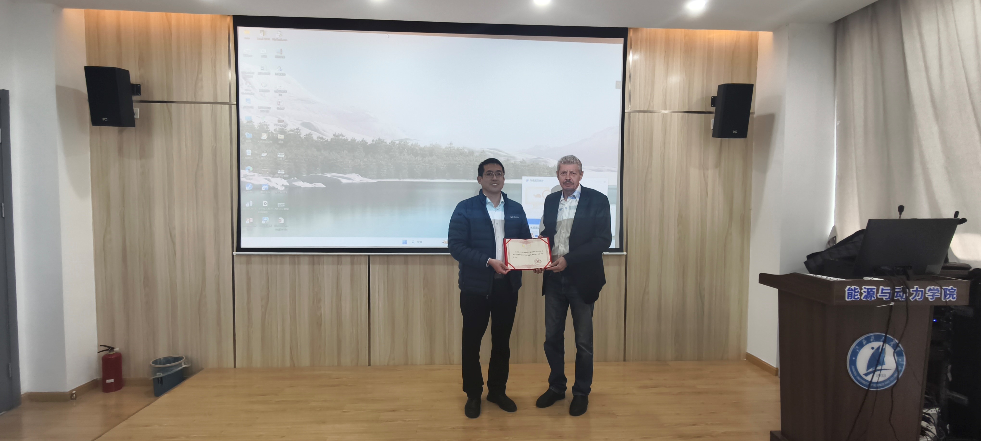 1733100815218063.jpg 1733100815218063.jpg