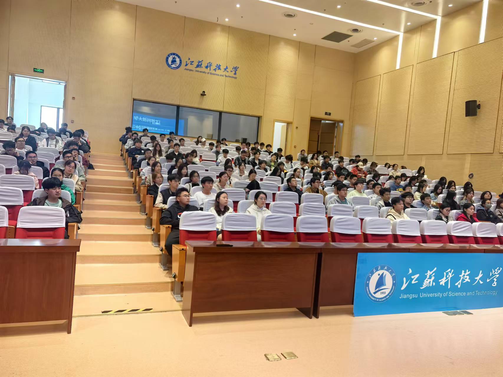 1730164032891208.jpg 1730164032891208.jpg