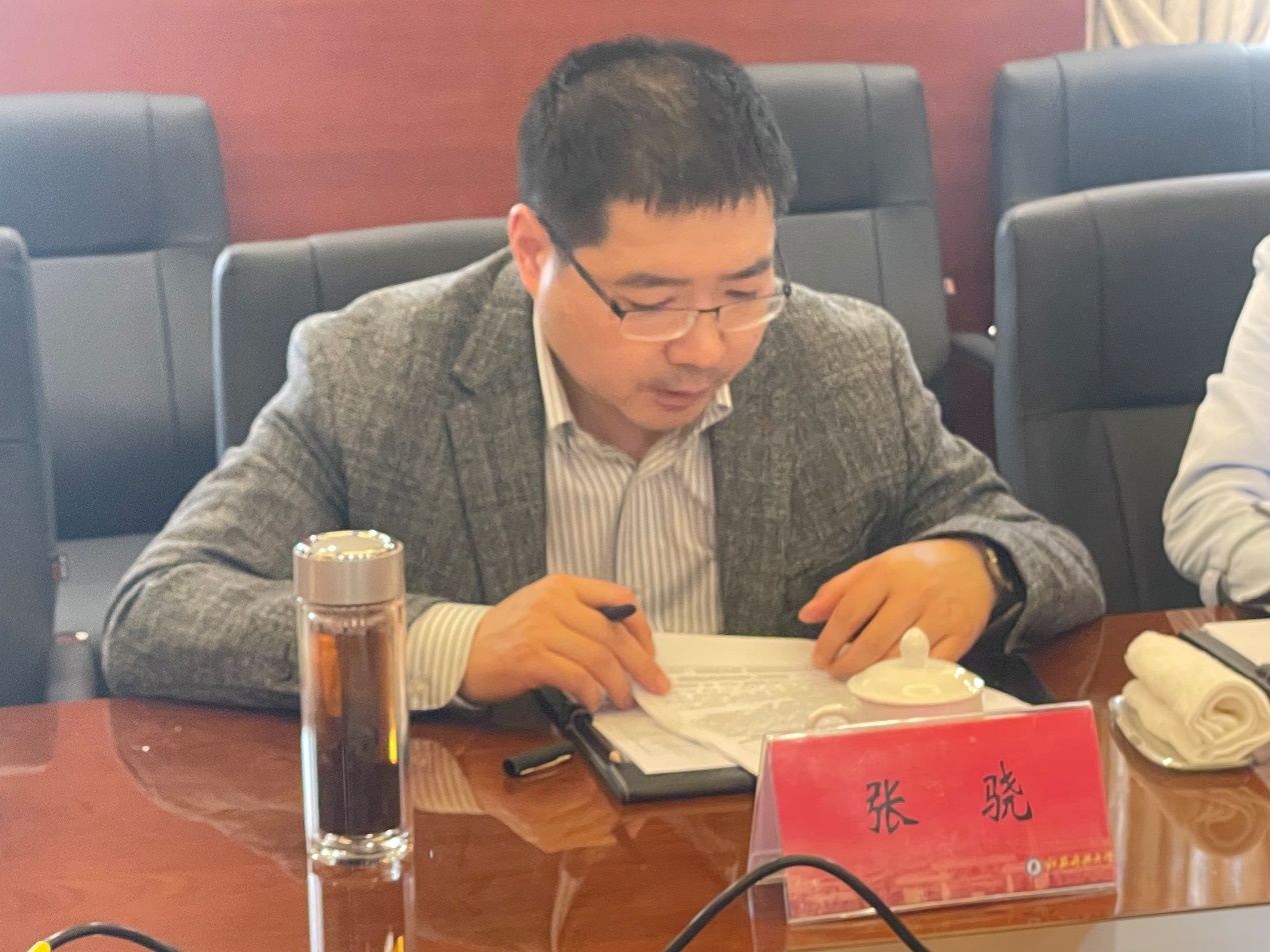 1681351870919364.jpg 1681351870919364.jpg