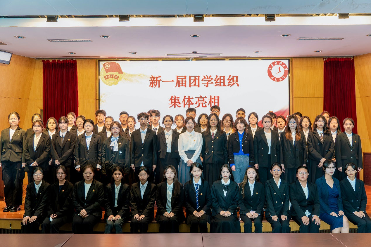 1731728796396566.png 图片11.png